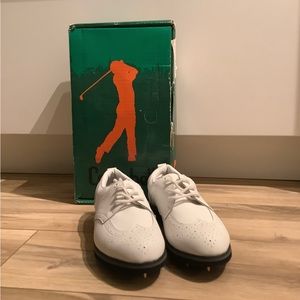 NWOT vintage white golf shoes